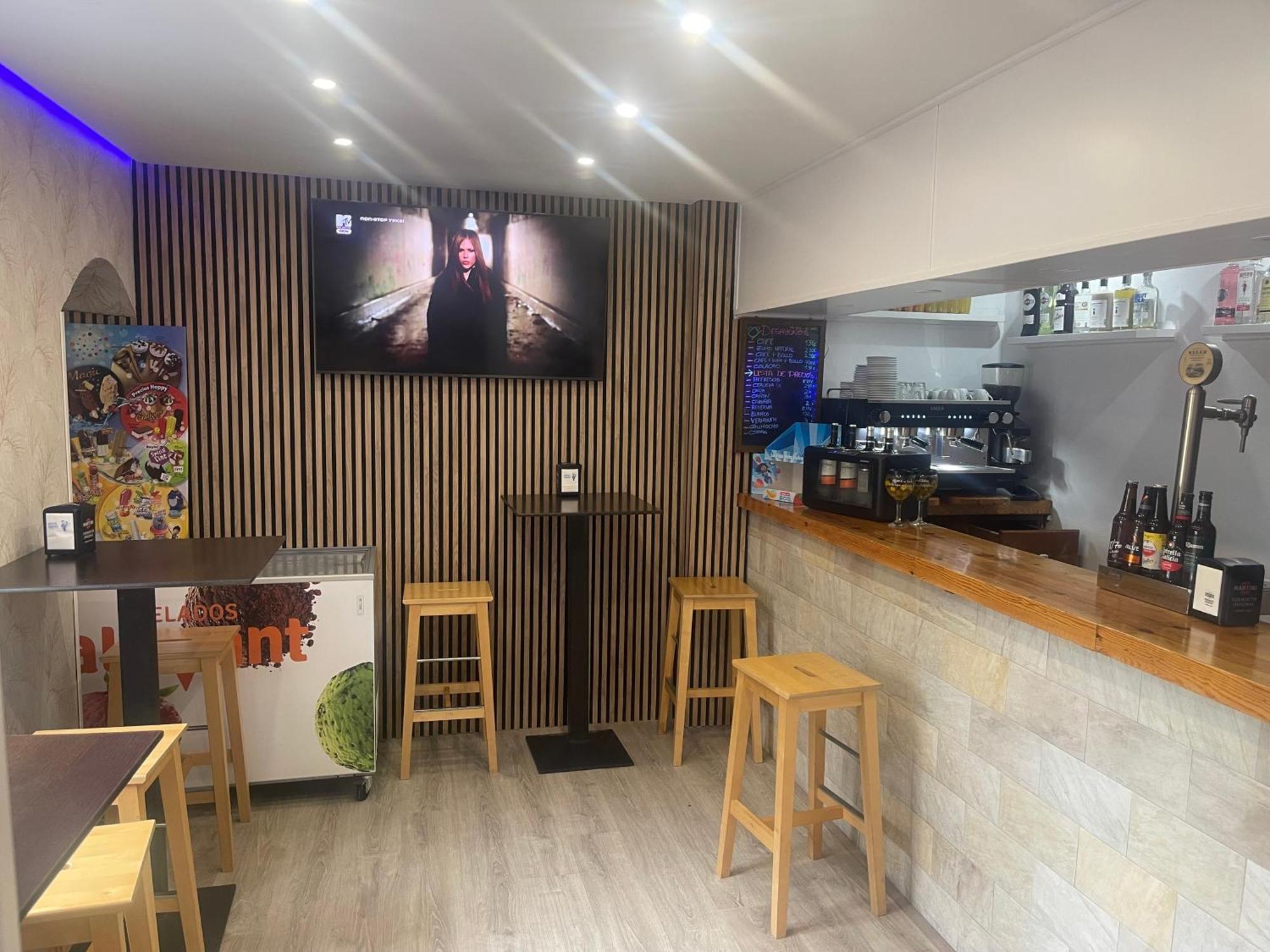 Hotel Azcona Ноха Екстериор снимка