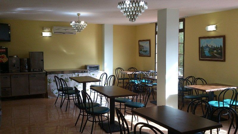 Hotel Azcona Ноха Екстериор снимка