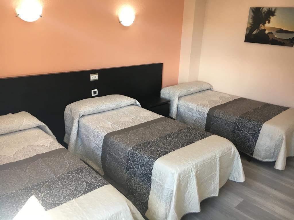 Hotel Azcona Ноха Екстериор снимка