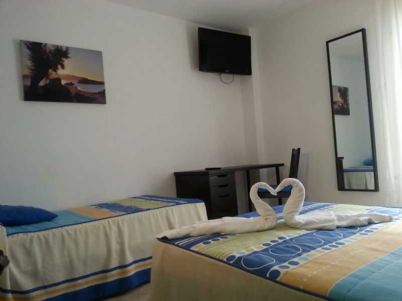 Hotel Azcona Ноха Екстериор снимка